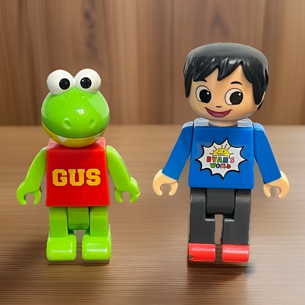Ryan's World Figures Ryan Gus Green Frog Lot of 2 Toys Poseable